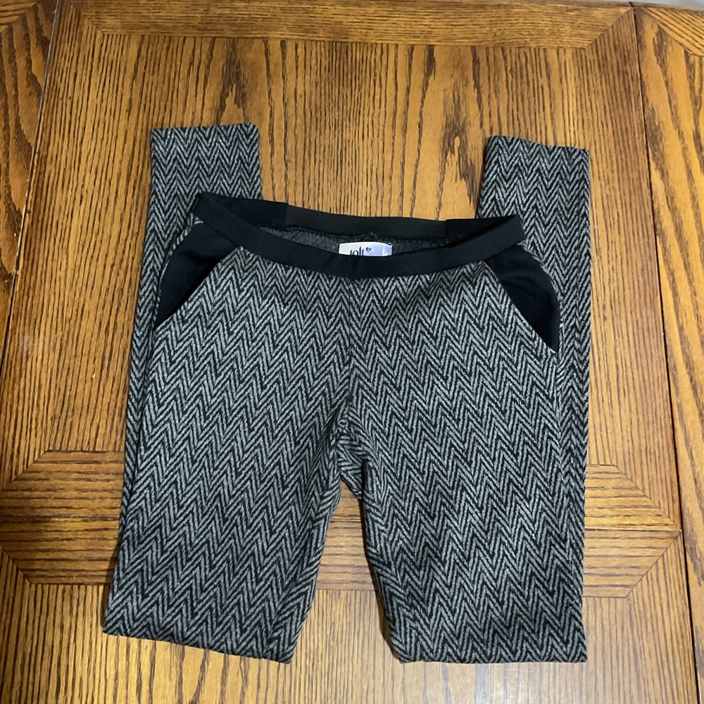 Jolt Black and Gray Herringbone Ponte Midrise Leggings